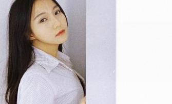 GIRLT果团网 – 新的JK美图更新，莫雅淇这套路我真是服。