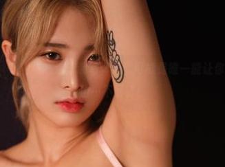 Hyoyeon(김효연)与高清泳装写真集，可能是唯一能让你想去游泳的理由…不解释！
