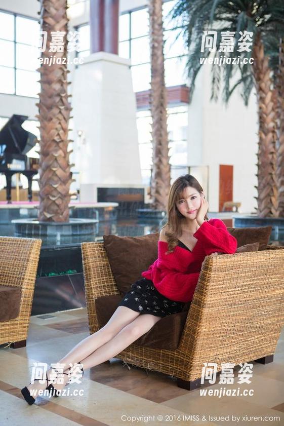 IMiss爱蜜社-陈思琪Art IMiss爱蜜社 - 陈思琪Art在她的纯白写真中,像一位走出仙境的女神,不过稍微带点局促感,嘿嘿。