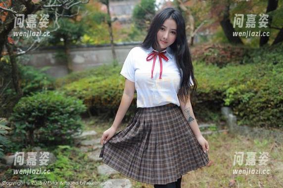 MFStar模范学院 - 从无圣光的深渊眺望，苏西-susie长腿的图片让人忍不住想多看几眼。