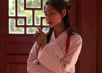 MiiTao蜜桃社 – 点击访问，不要太认真哦！Cris_卓娅祺黑丝图包，让我偷偷多看了几眼！