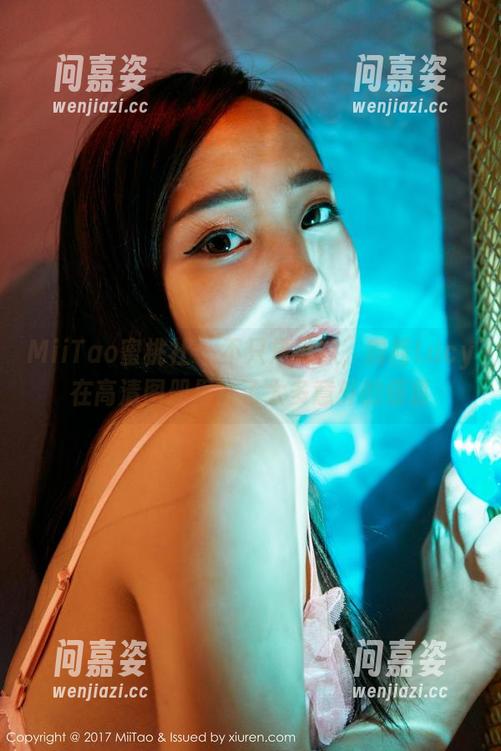 MiiTao蜜桃社 - 不只是棉袜，露西Lucy在高清图册里给了太多意外的惊喜