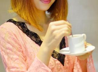 PANS写真 – 佳丽的免费丝袜图集，颜值和姿势，我能扛多久？