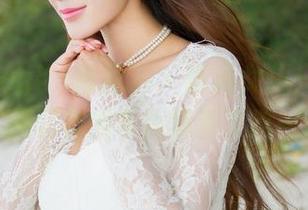 QingDouKe青豆客 – 谁说女仆只能低头？施忆佳的写真颠覆了这一切