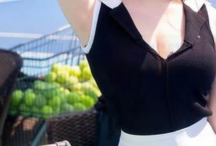 Xiuren秀人网 – 观看奶喵喵的海边写真，简直是浪花与眼睛的较量。