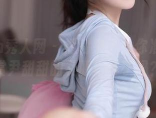 Xiuren秀人网 – 福利来了！你准备好欣赏尹甜甜的礼服写真了吗？