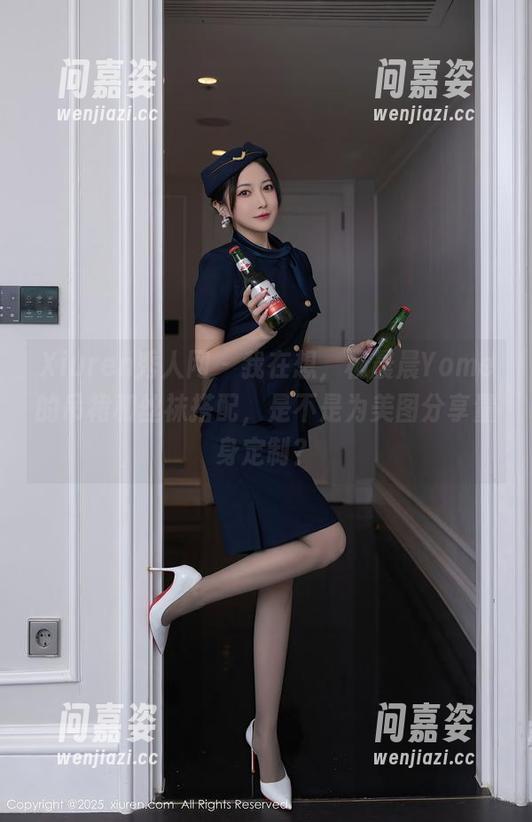 Xiuren秀人网-杨晨晨Yome Xiuren秀人网 - 我在想,杨晨晨Yome的吊裙和丝袜搭配,是不是为美图分享量身定制?