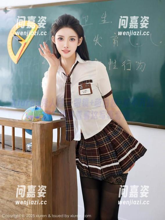 Xiuren秀人网-萌白酱 Xiuren秀人网 - 眼镜+萌白酱=解不开的谜团?快来看看这写真套图