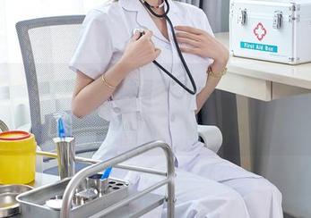 Xiuren秀人网 – 一提到谢小蒽，奶牛写真立马让时光凝固——不，是让人错愕。