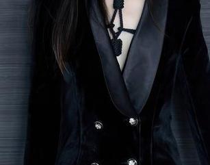 Xiuren秀人网 – 麻布学妹打造高清裸足写真：果然是美得让鞋子都不好意思了！