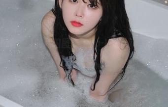 惊呆了！Zia(지아)的私拍图集：Yo-U情人节，怎么看都觉得有点意思
