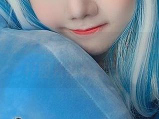 小红帽无畏风险——让sally多啦雪的福利图片带你奔跑！