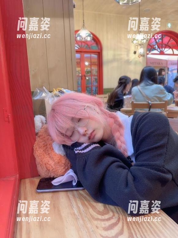 wendydydydy_酱油 精选美图:Wendy的泳衣,真心希望能把这波吸引力分享给未来的自我。