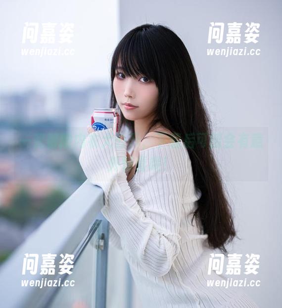 一智智的内衣大公开，下载后可能会有意外惊喜哦！