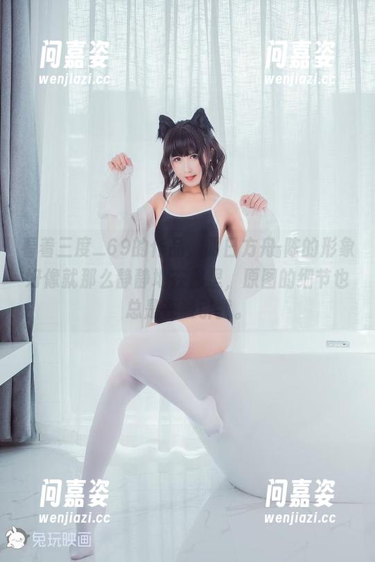看着三度_69的作品，明日方舟-陈的形象好像就那么静静地在那里，原图的细节也总是在吸引我。