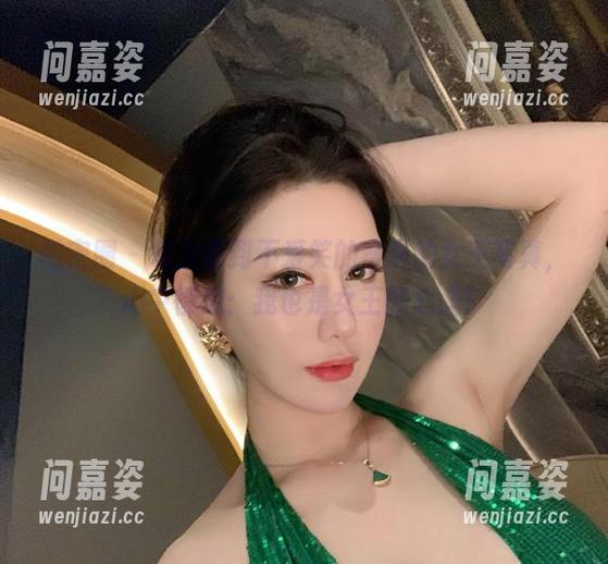 不爱笑的赛琳 微密圈 - 每次看到不爱笑的赛琳的女王写真,心中都想:我也是女王的心腹!