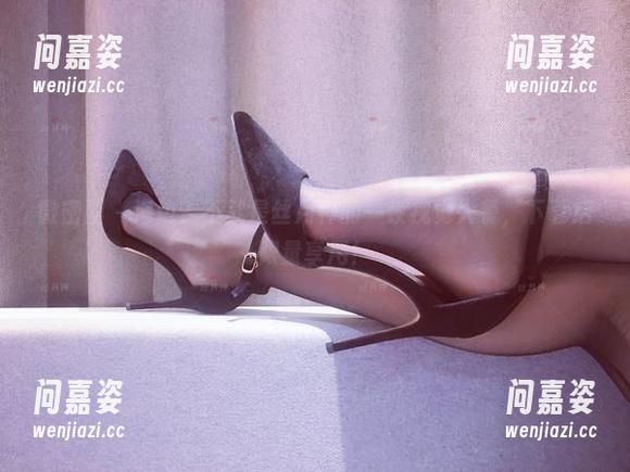 微密圈 - 海边？不就是丝月神的一顿视觉大餐，下载后限量享用！
