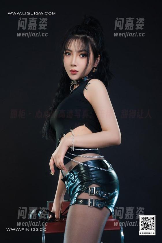 丽柜 - 心心的高清写真：陪伴，甜得让人掉牙