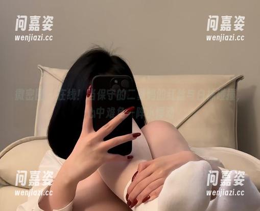 保守的二舅妈 微密圈 - 在线!当保守的二舅妈的红丝与白袜碰撞,心中难免一阵小悸动