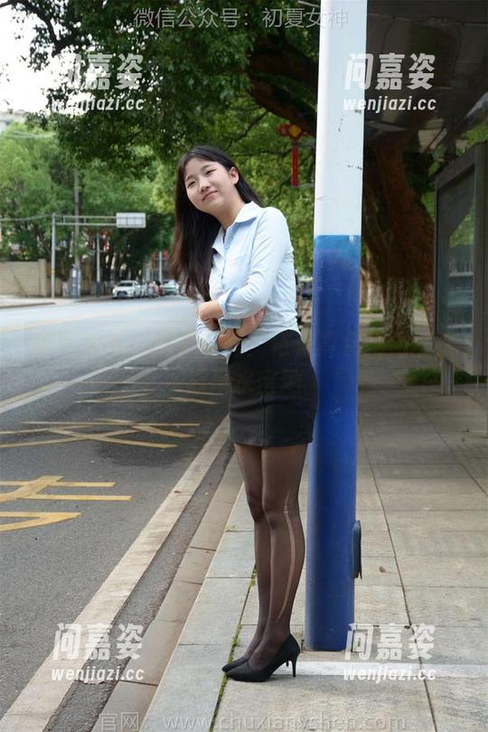 初夏女神 - 图个新鲜：依依真会把浴缸变成风水宝地