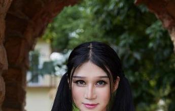尤物馆 – 网袜与美图相遇，Seven小七的资源也在偷偷发光？