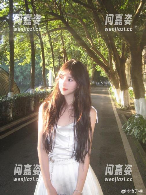 怡子yiii，你的夏天美图精选半天都不想关掉，真的是。