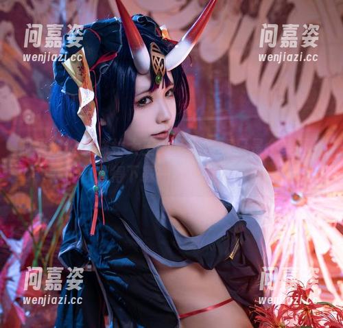 如果你以为拖拉大王的圣诞写真只是个美图，那你就得下载一看，迎接惊讶！