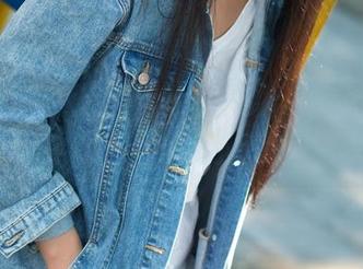 推女郎 – 黄可的黑白写真：定制的不止是风格，还有小心思