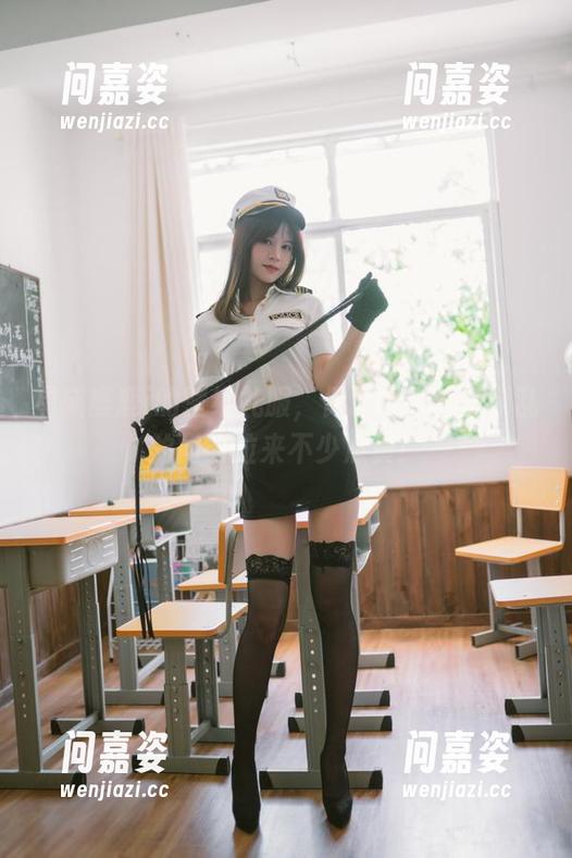 星黛鹿鹿i 星黛鹿鹿i的壁纸礼服,保证叫你眼花缭乱的同时拉来不少点赞!