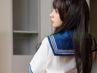 浅安安校服图集：懵懂的时光里藏着什么