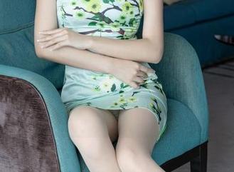 爱蜜社 – 好吧，逗逗doudou的JK写真集更新了，这次她把每个表情都做成了表情包，太绝了！