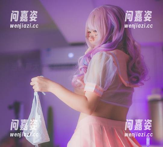 当甜糖大魔王的美腿遇上高清，简直视觉炸弹啊！