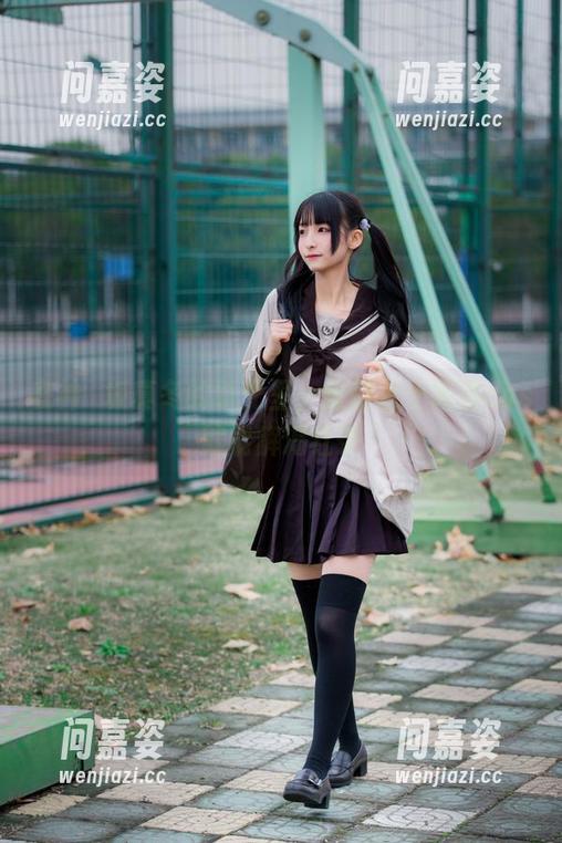 在神楽坂真冬的时光里，随便拉个高清cos就能解渴红茶