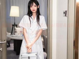 秀人网 – 高质量、高清感官，一张Carol周妍希的网袜原图就能让我沉迷。