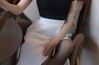 秀人网 – 小橘子orange的少女私拍合集——打卡路上的轻松旁观者，看吧，看吧！