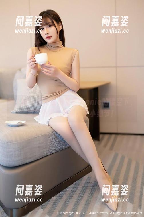秀人网 - 潜伏在小薯条nienie的镂空下，原图里竟然藏着这些小细节！