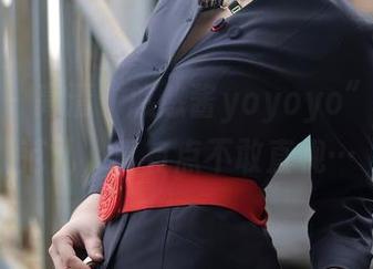 秀人网 – 高清“悠悠酱yoyoyo”的女王范儿，真有点不敢直视…