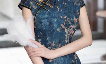 秀人网 – 从蓝夏Akasha的“女王”写真中，我悟到了什么叫霸气侧漏。