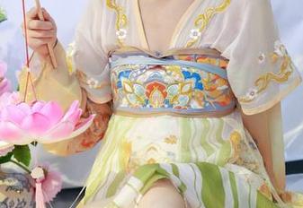 绮梦摄影 – 美图说：章章这双人写真里暗藏的“玄机”
