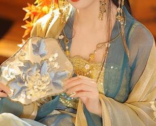我发现苏嫣嫣阿姨精灵化了，高质壁纸竟然也能这么俏皮！