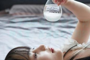 蜜桃社 – 杏子的原图分享宣言：内衣也是一种态度，你准备好了吗？