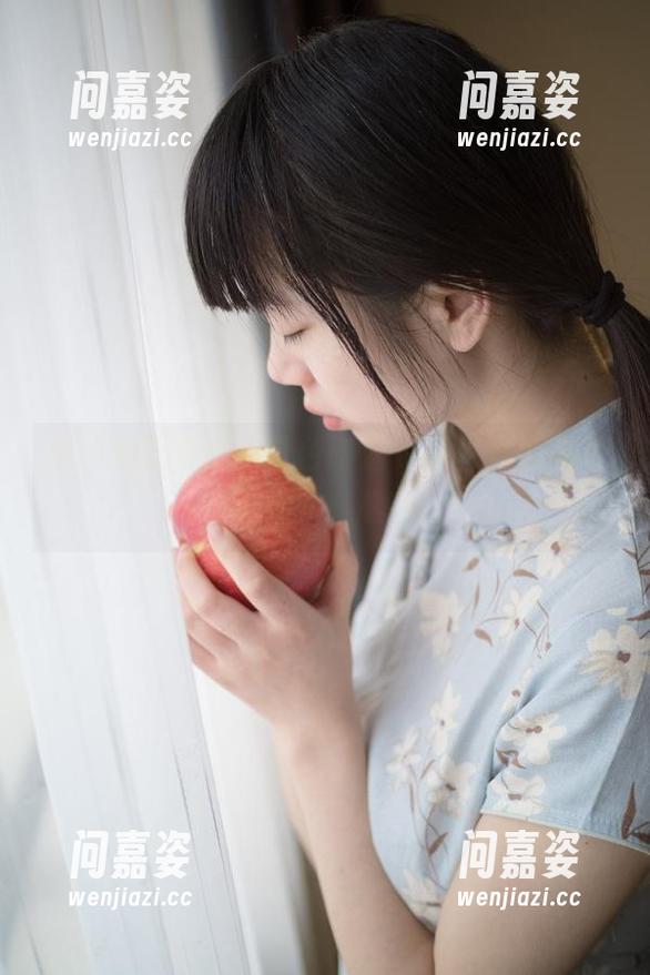 西尔酱 西尔酱眨眼间的粉色奇遇,原图引人深思,快来瞧瞧!