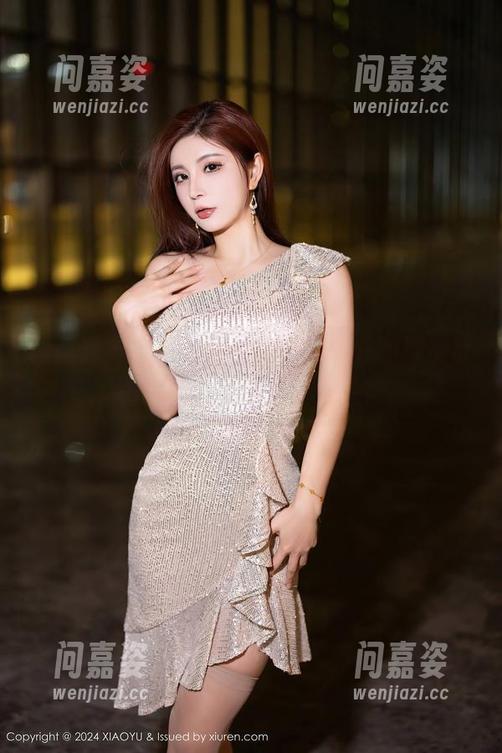 语画界-Emily顾奈奈酱 语画界 - 最新的美图居然有Emily顾奈奈酱的红裙,谁能拒绝哦?