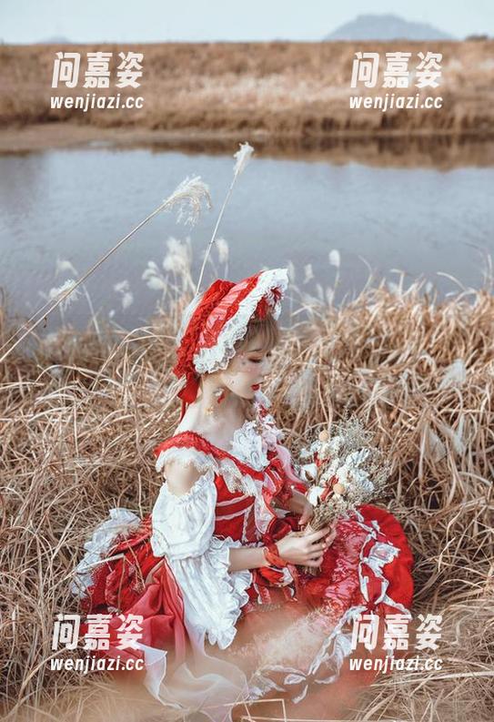 分享阿包也是兔娘的黑白写真集，天真的你是不是以为里面有鸟兽花虫？
