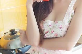 青豆客 – 施忆佳Kitty酱独特的花嫁套图，婚纱美得让你不想结婚，只想下载。