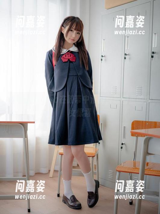 魔物喵nigisa在胶带中漫游：原图里的少女惊喜