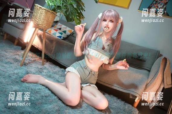 在鹿八岁baby的私房里，见证美足如何俘获所有目光！