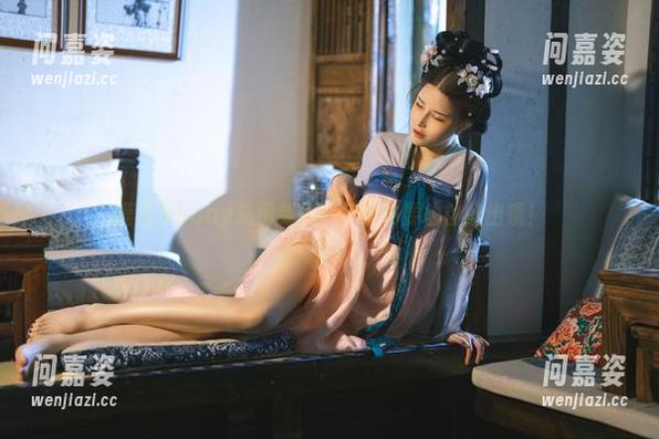 鹿八岁baby私房新作：年兽也要凶凶的出镜！